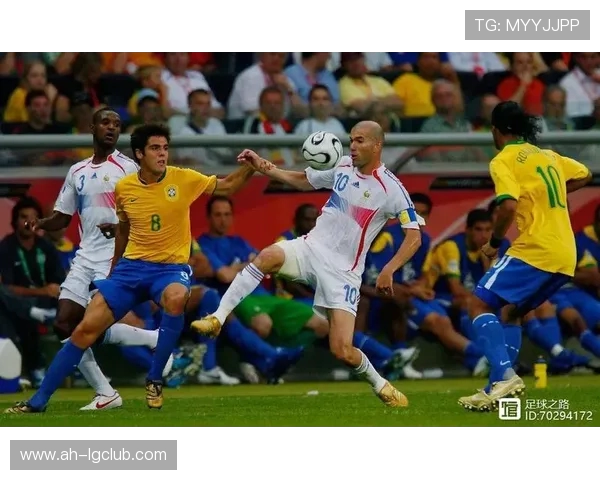 狠人足球明星逆风崛起书写绿茵传奇震撼世界舞台荣耀加冕之路征程